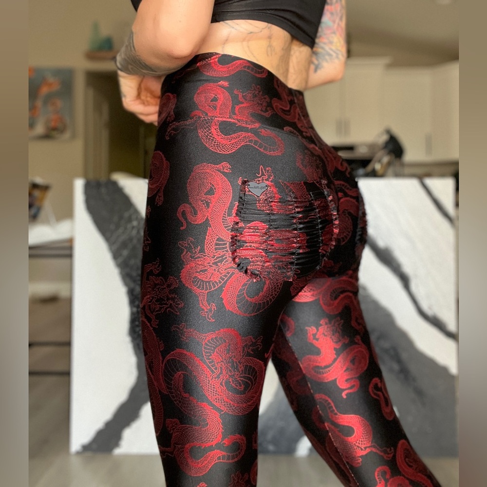 Cute booty lounge scrunch dragon leggings